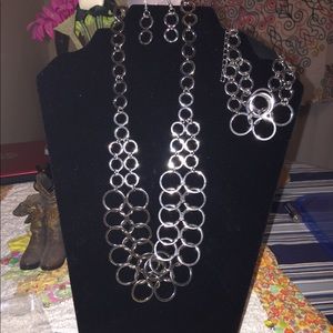 Paparazzi necklace set and Bracelet
